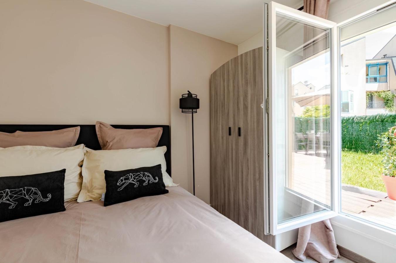 Charmant Refuge Avec Jardin, A 6 Minutes A Pied Du Metro Creteil L Echat-Lovely Retreat With Garden, Located A 6-Minute Walk From Creteil L Echat Metro Station Eksteriør billede