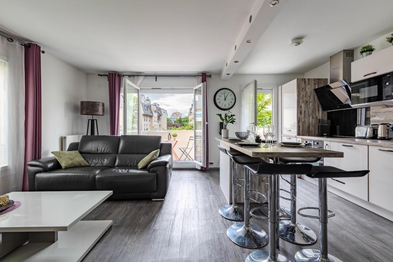 Charmant Refuge Avec Jardin, A 6 Minutes A Pied Du Metro Creteil L Echat-Lovely Retreat With Garden, Located A 6-Minute Walk From Creteil L Echat Metro Station Eksteriør billede